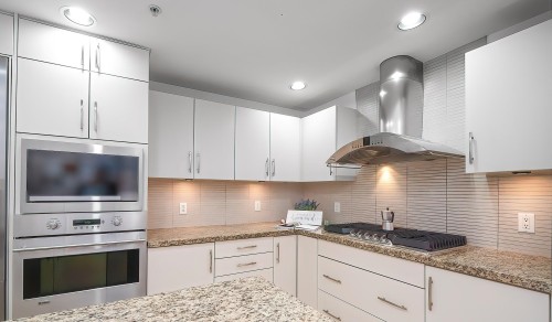 212-6333 Larkin Drive, Vancouver, BC 