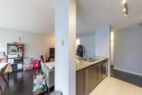 202-7535 Alderbridge Way, Richmond, BC 