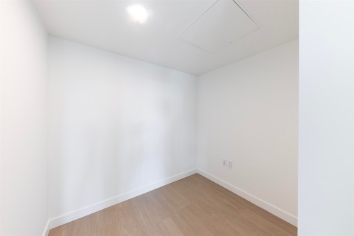 306-7683 Park Crescent, Burnaby, BC 