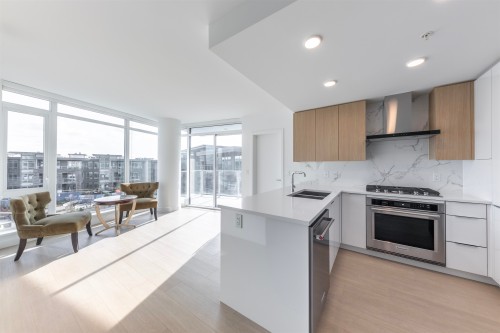 306-7683 Park Crescent, Burnaby, BC 