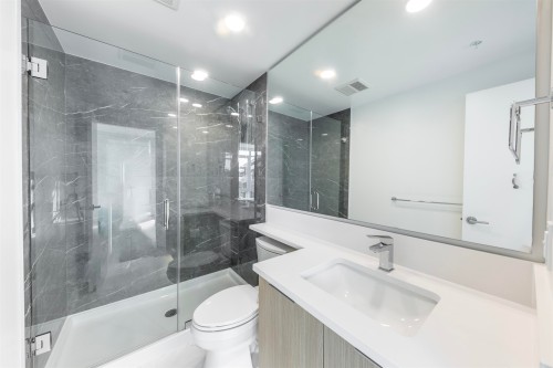 306-7683 Park Crescent, Burnaby, BC 