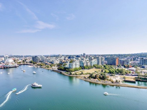 2701-8 Smithe Mews, Vancouver, BC 