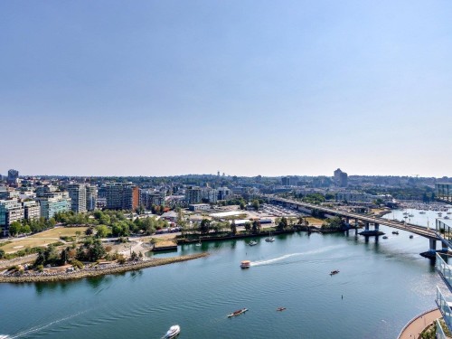 2701-8 Smithe Mews, Vancouver, BC 