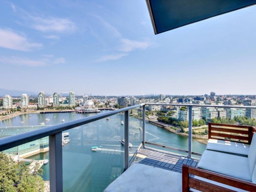 2701-8 Smithe Mews, Vancouver, BC 