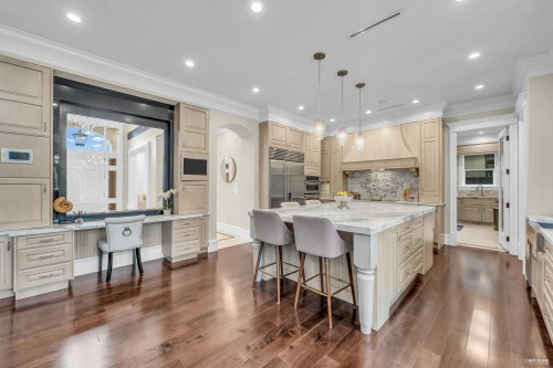 6851 Mayflower Drive, Richmond, BC 