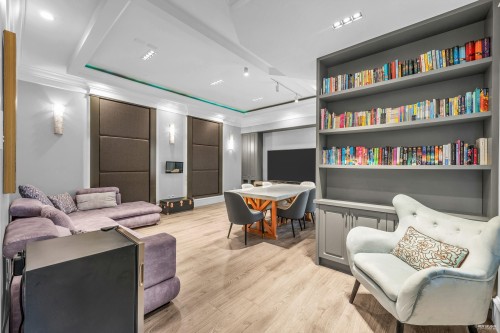 6851 Mayflower Drive, Richmond, BC 