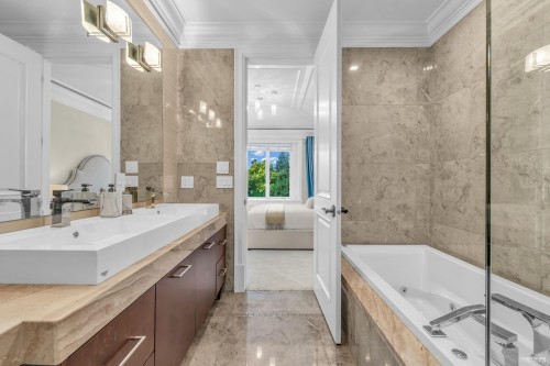 6851 Mayflower Drive, Richmond, BC 