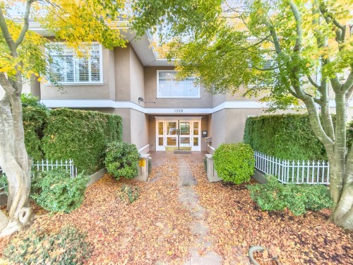 201-1320 55 Street  Delta, BC V4M 3K3