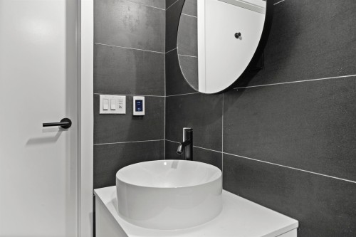 1402-5058 Joyce Street, Vancouver, BC 