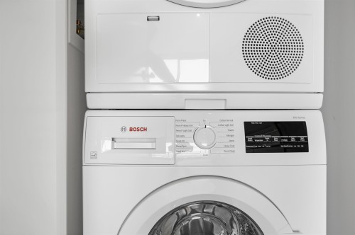 1402-5058 Joyce Street, Vancouver, BC 