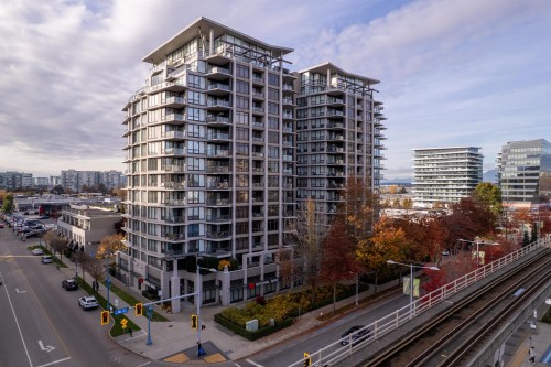 1702-5811 No. 3 Road  Richmond, BC V6X 2C9