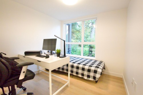 202-381 Clayton Street, Coquitlam, BC 