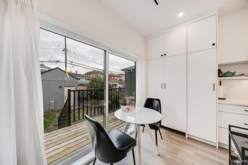 227 57Th Avenue E, Vancouver, BC 