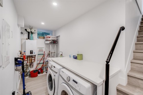 227 57Th Avenue E, Vancouver, BC 