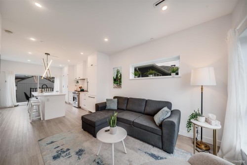 227 57Th Avenue E, Vancouver, BC 