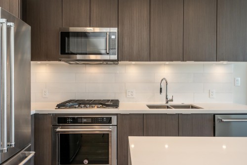 2301-530 Whiting Way, Coquitlam, BC 