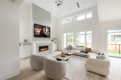 615 Nicola Avenue  Coquitlam, BC V3J 7W8