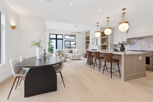 811 Madison Avenue, Burnaby, BC 