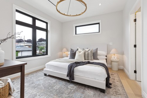 811 Madison Avenue, Burnaby, BC 