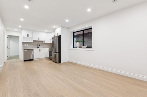 811 Madison Avenue, Burnaby, BC 