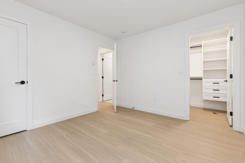 811 Madison Avenue, Burnaby, BC 