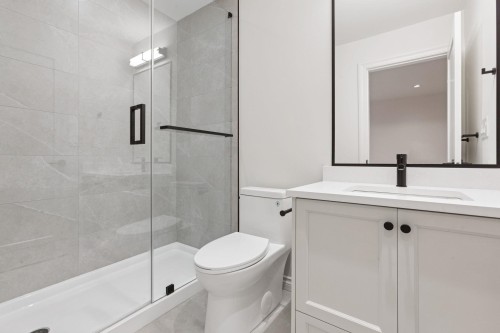 811 Madison Avenue, Burnaby, BC 