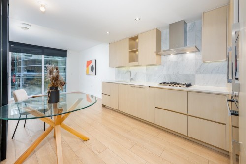 308-89 Nelson Street, Vancouver, BC 