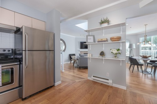 208-788 8Th Avenue W, Vancouver, BC 