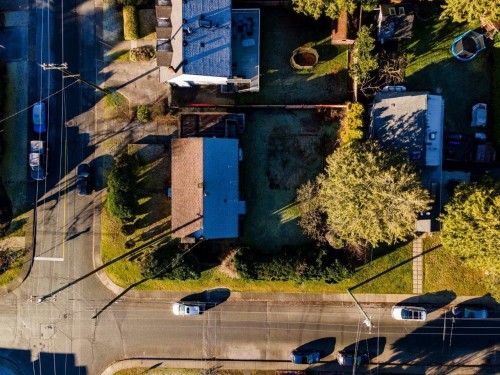 780 16th Street E North Vancouver, BC V7L 2V1