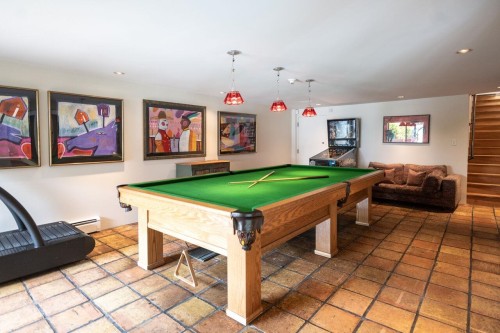 4036 Marine Drive, West Vancouver, BC 