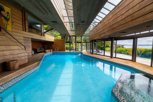 4036 Marine Drive, West Vancouver, BC 