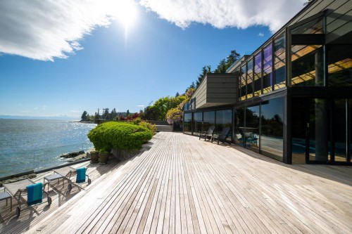 4036 Marine Drive, West Vancouver, BC 