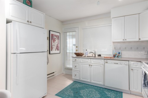 202-788 8Th Avenue W, Vancouver, BC 