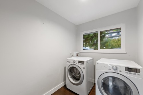 271 Montroyal Boulevard, North Vancouver, BC 