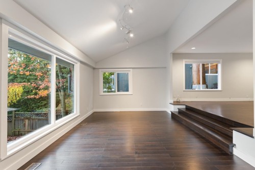 271 Montroyal Boulevard, North Vancouver, BC 