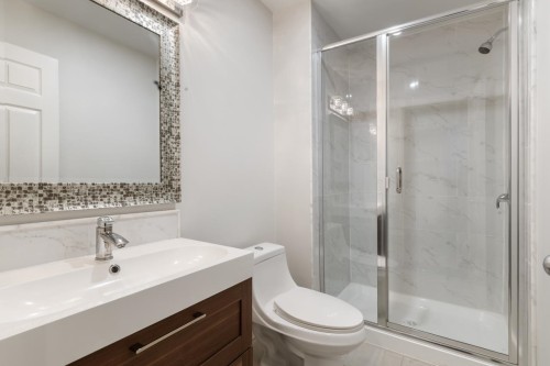 271 Montroyal Boulevard, North Vancouver, BC 