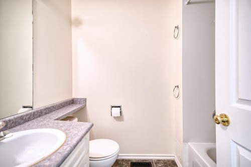 5833 Heron Place, Sechelt, BC 