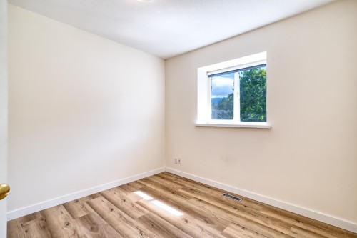 5833 Heron Place, Sechelt, BC 