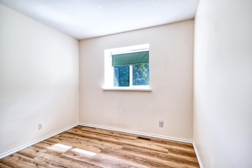 5833 Heron Place, Sechelt, BC 