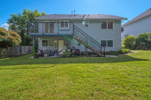 5833 Heron Place, Sechelt, BC 