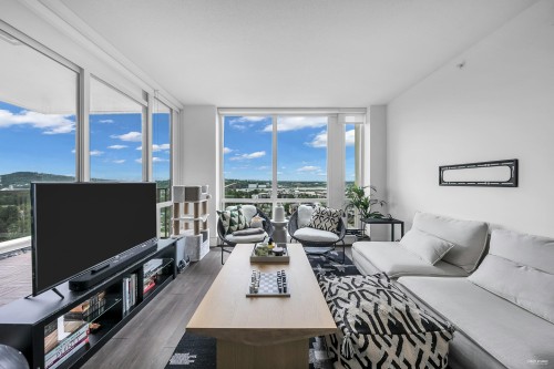 2104-1550 Fern Street  North Vancouver, BC V7J 0A9