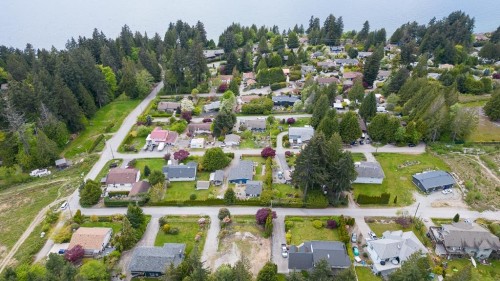 5112 Pam Road, Sechelt, BC 