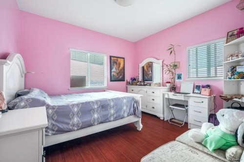 475 Marine Drive Se, Vancouver, BC 