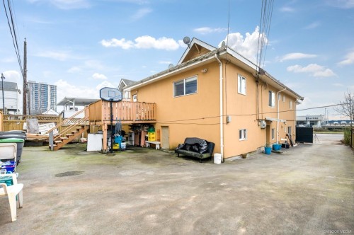 475 Marine Drive Se, Vancouver, BC 