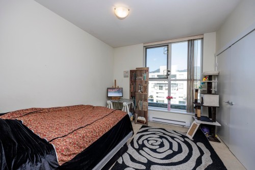 1702-121 16Th Street W, North Vancouver, BC 