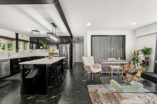 1121 Prairie Avenue, Port Coquitlam, BC 