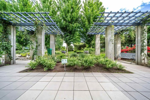 205-5611 Goring Street, Burnaby, BC 