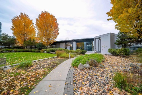 205-5611 Goring Street, Burnaby, BC 