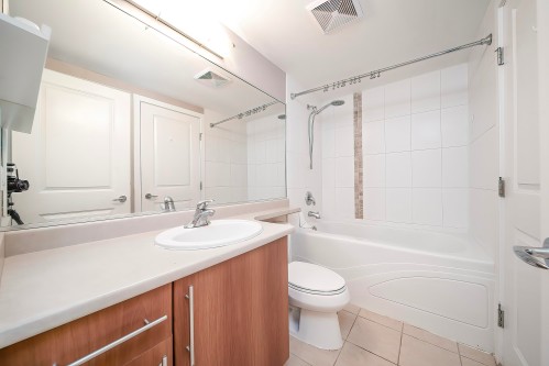 205-5611 Goring Street, Burnaby, BC 