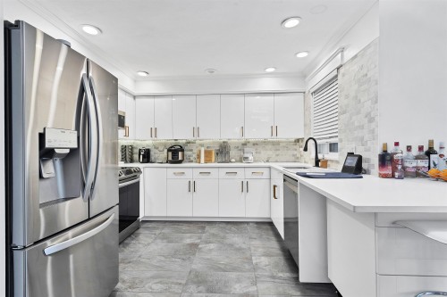 17-22751 Haney Bypass, Maple Ridge, BC 